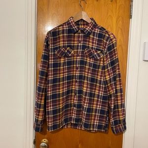 Patagonia men's fjord flannel - size small